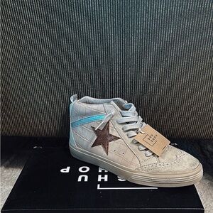 Brand new with tags bought the wrong size